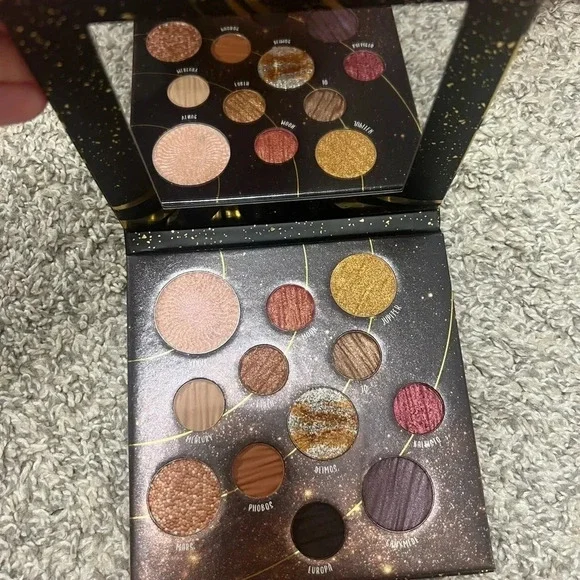 DITO Venus Eyeshadow Palette - Picture 3 of 5